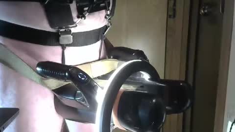 Snapshot of robodickmilker chatting on December 9, 5:52 pm Robodickmilker online show from December 9, 5:52 pm