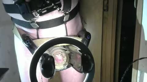 Snapshot of robodickmilker chatting on December 14, 6:56 am Robodickmilker online show from December 14, 6:56 am