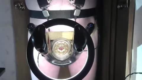 Snapshot of robodickmilker chatting on January 13, 7:21 am Robodickmilker online show from January 13, 7:21 am