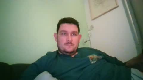 Robin online show from December 1, 9:09 pm