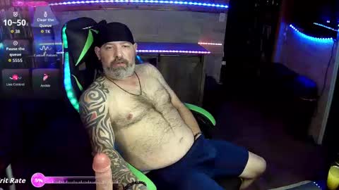 Snapshot of robun1801 chatting on November 7, 2:33 am Tequila and Whiskey online show from November 7, 2:33 am