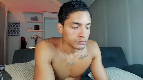 roby_millerr online show from February 20, 11:27 pm