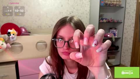 robynsentinella online show from February 27, 2:44 am