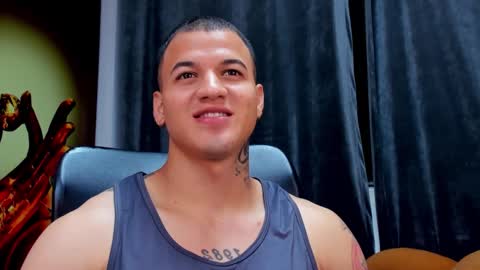 rocco_santos online show from January 5, 10:13 pm