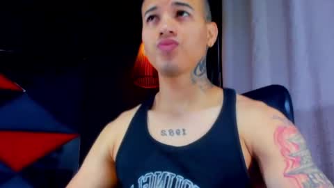 Snapshot of rocco_santos chatting on May 1, 6:01 pm rocco_santos online show from May 1, 6:01 pm