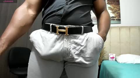 Snapshot of roccoblack02 chatting on February 5, 11:26 am onlyfans user waga122 follow my accounts of Instagram Waga122 oficial twitter waga122 thanks you guys online show from February 5, 11:26 am