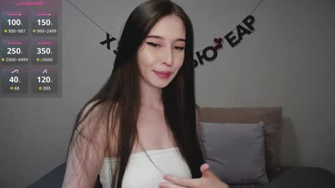 rocketsgirl online show from January 19, 5:48 am