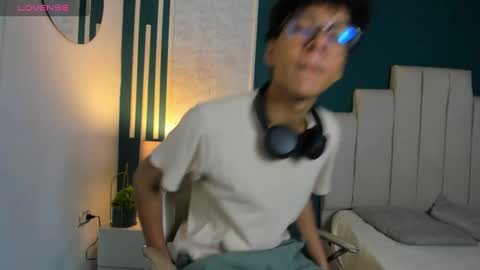 Snapshot of rodney_styles chatting on December 24, 3:27 am Rodney Styles online show from December 24, 3:27 am