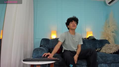 Snapshot of rodney_styles chatting on January 27, 3:15 am Rodney Styles online show from January 27, 3:15 am