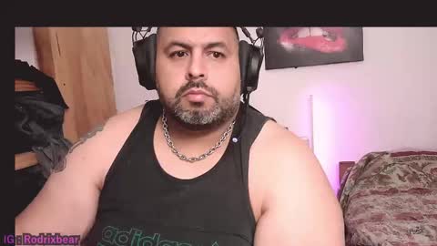 rodrixxx54 online show from November 7, 2:33 am