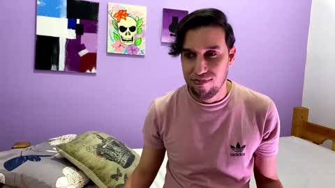 Snapshot of rodthiago chatting on February 20, 11:54 pm Thiago independent model online show from February 20, 11:54 pm