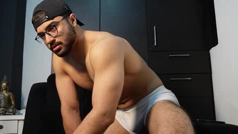 Roger Belmont online show from September 27, 4:50 am