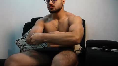 Roger Belmont online show from October 29, 3:53 am