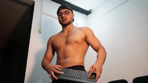 Roger Belmont online show from November 7, 4:12 am