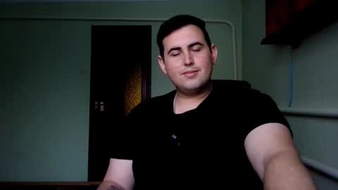 roguemax6 online show from January 12, 9:25 am