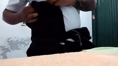 Snapshot of rojasmendezdiegoomar7 chatting on February 23, 2:42 am HOTSIMGLE online show from February 23, 2:42 am