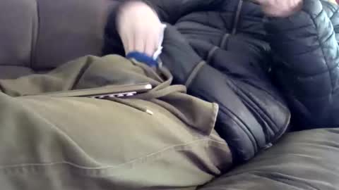 Snapshot of rojo22712 chatting on January 19, 1:48 pm Mr. Red online show from January 19, 1:48 pm