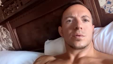 Snapshot of rokco_ chatting on March 8, 5:11 pm rokco_ online show from March 8, 5:11 pm