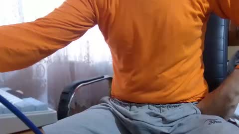 Snapshot of rokettttt chatting on October 11, 12:15 pm rokettttt online show from October 11, 12:15 pm