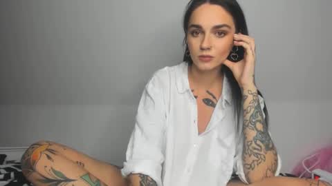 rokiinbaby online show from December 8, 8:25 pm