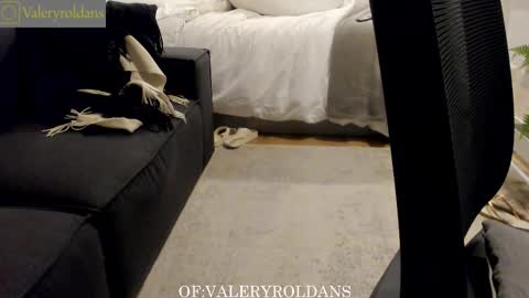 Valery Roldans online show from November 8, 11:36 pm