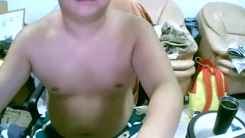 Snapshot of rolleacban chatting on November 7, 8:09 pm Rolleac online show from November 7, 8:09 pm