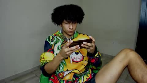 rolling_05 online show from January 11, 6:24 pm