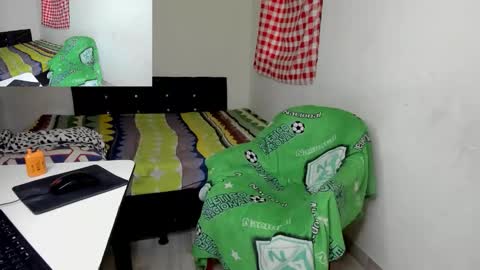 rolling_05 online show from May 20, 9:54 pm