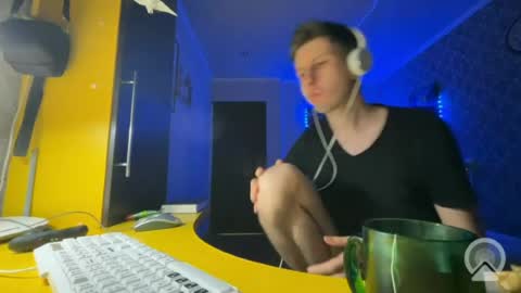 roma305991 online show from June 28, 6:36 pm