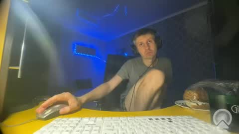 roma305991 online show from July 14, 10:37 pm