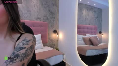 bellanova online show from March 7, 7:44 pm