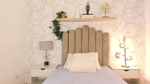 Snapshot of roma_love_ chatting on January 5, 11:26 am online show from January 5, 11:26 am