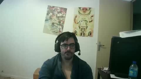 romainb72 online show from February 3, 8:19 am