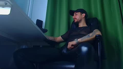 romaniamaster1 online show from March 27, 7:03 am