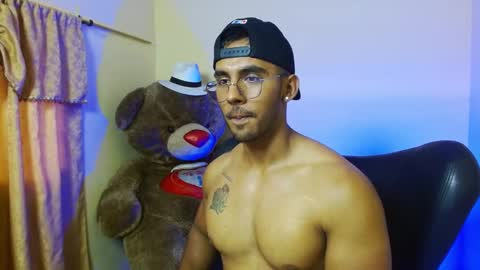 Roman online show from February 5, 9:07 pm