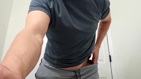 Snapshot of romanteeks chatting on February 3, 12:58 am romanteeks online show from February 3, 12:58 am