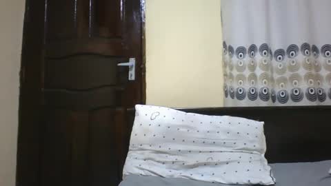 Emma online show from March 10, 11:32 am