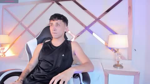 Snapshot of rome_hard chatting on January 19, 12:42 pm Rome online show from January 19, 12:42 pm