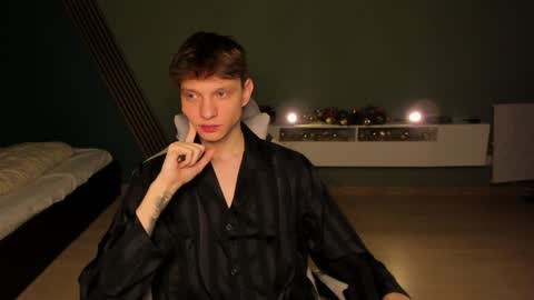 Snapshot of romeo_mercy chatting on January 11, 6:14 am Romeo online show from January 11, 6:14 am