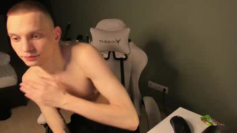 Snapshot of romeo_mercy chatting on February 9, 1:14 pm Romeo online show from February 9, 1:14 pm