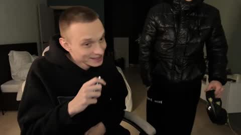 Snapshot of romeo_mercy chatting on February 28, 4:21 am Romeo online show from February 28, 4:21 am