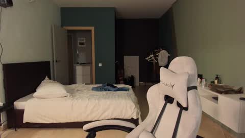 Snapshot of romeo_mercy chatting on February 28, 7:46 pm Romeo online show from February 28, 7:46 pm