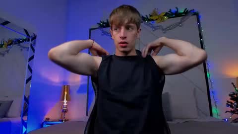 Romeo Ricci online show from December 14, 4:01 pm