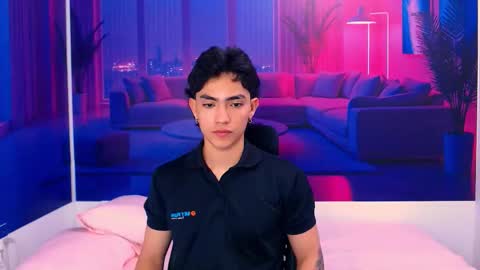 Romeo online show from October 14, 9:15 pm