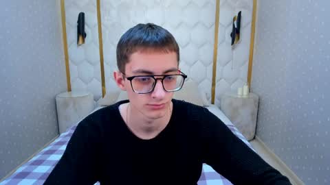 Snapshot of ronbevs chatting on May 7, 8:14 pm ronbevs online show from May 7, 8:14 pm