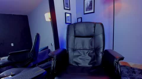 ronnie_crawford online show from June 18, 5:50 pm