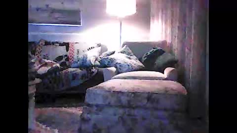 Snapshot of ronvlv chatting on March 12, 1:56 am ronvlv online show from March 12, 1:56 am