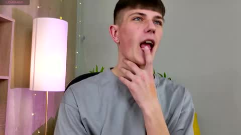 Rony online show from February 13, 7:21 pm