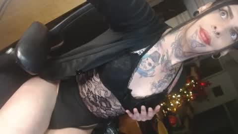 herreraisa offical online show from November 16, 9:26 am