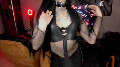 herreraisa offical online show from March 21, 7:24 am